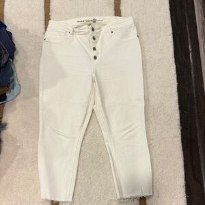Max Studio Women's Cream Ankle Jeans